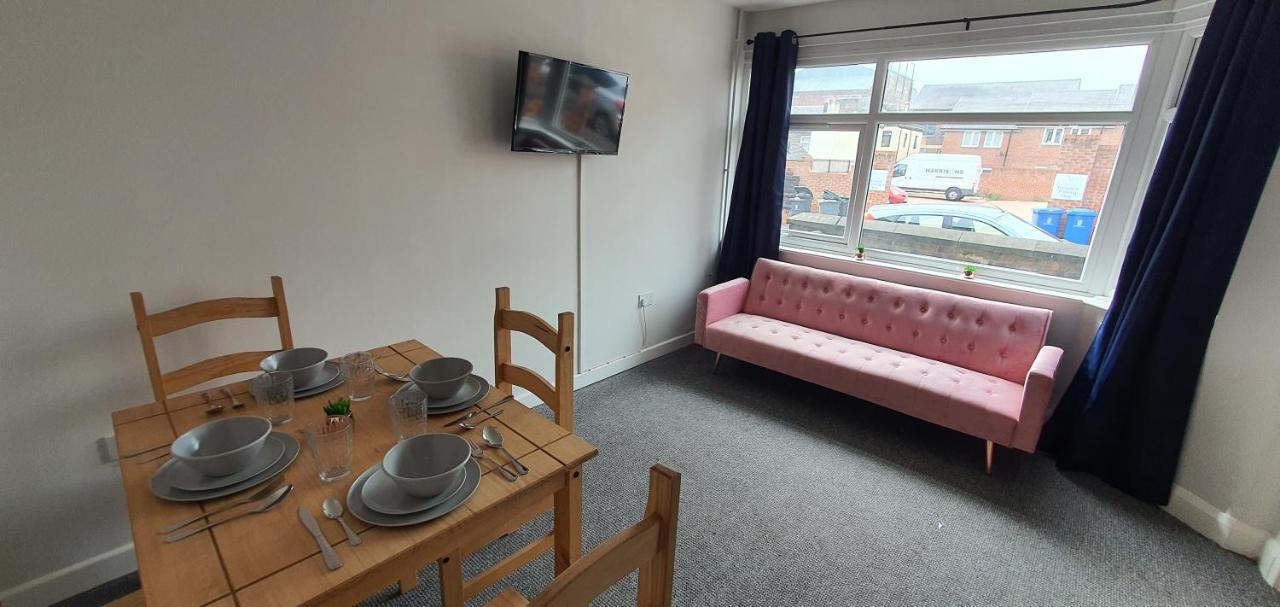 Stoke City House Apartment Etruria Exterior photo